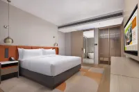 HOME2 SUITES BY HILTON PanZhiHua Huacheng New District - parking