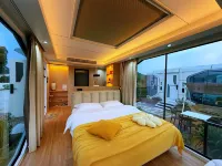 Dongyue Heavenly Lake Cliff Star Cabin Resort - balcony