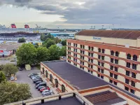 Novotel Southampton Hotels near Westgate