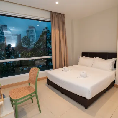 Swing & Pillows - Kota Damansara Hotels near The Strand Mall