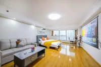 Nuanxi Audio-visual Apartment (Shenyangbei Railway Station Huafu Xintiandi) - balcony