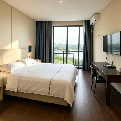 Kaixiang Hotel (Yiwu Central Hospital Nanshan Park) Hotel dekat Taman JiMingshan