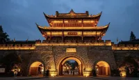 DO A LAND S Hotel (Dujiangyan Scenic Area South Bridge Branch) - Romantic