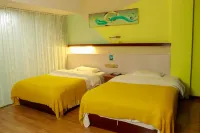 Zhixiang University Homestay (Hezhou University West Campus) - 2 ดาว