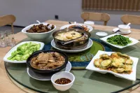 Dan‑Mountain Bamboo Retreat Vacation Villa - Cheap