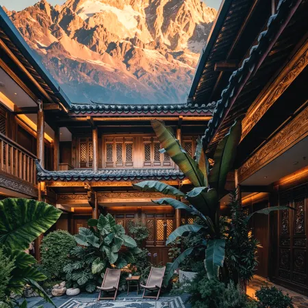 Floral Hotel·Miyake Yisheng Vintage Snow-View Hotel (Sifang St, Lijiang)