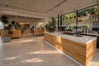 Fengsan Holiday Inn - بار