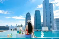 AIIN Alina High-Rise Hotel (Jiefangbei Area Hong Ya Dong) - Infinity Pools