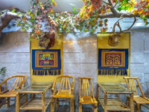 Wayalu Theme Hotel (Forest Lake Branch on March 3rd Avenue, Wuzhishan) Hotels in Wuzhishan