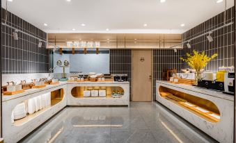 Starway Hotel (Beijing Yabao Road Capital Institute of Pediatrics)