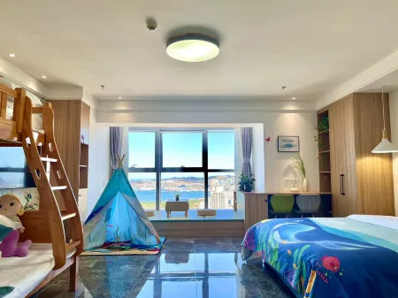 Yinshi Shiguang Homestay (Weihai Hanlefang Railway Station) Отели рядом с достопримечательностью «Weihai Science and Technology Museum»