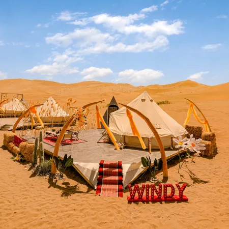 Dunhuang Dreammaker Windy Desert Wild Luxury Star Watching Camp