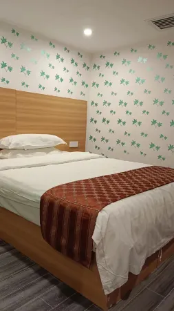 Nanxiong Jiangjingting Hotel