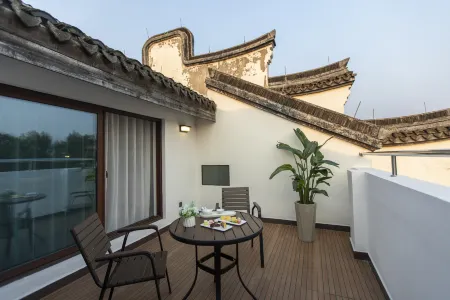 Jiayuan Hotel