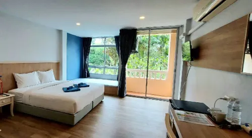 Karon Living Room