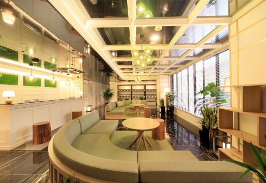 퀸테사 호텔의 깔끔한 객실 인테리어