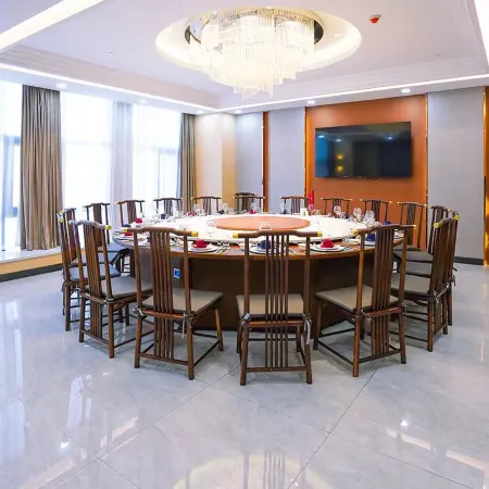 Kuqa Chaoshi Wanhua International Hotel