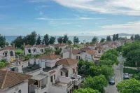 Double Moon Bay Holiday Villa