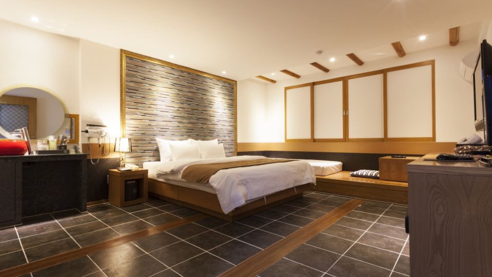 Hotel Leaders