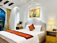 LA MANDARINA HOTEL & TRAVEL