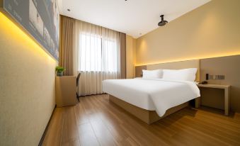 Blue House Hotel (University Town, Bay Tourism Area)