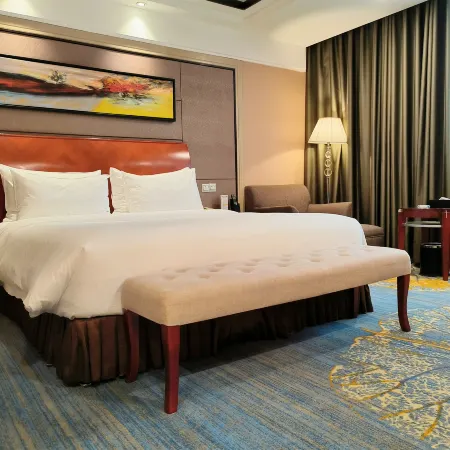Huaxia Conifer Hotel