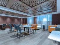 Jiepai S Hotel (Wuhan Jianghan Road Pedestrian Street Jiangtan Branch) โรงแรมในอู่ฮั่น