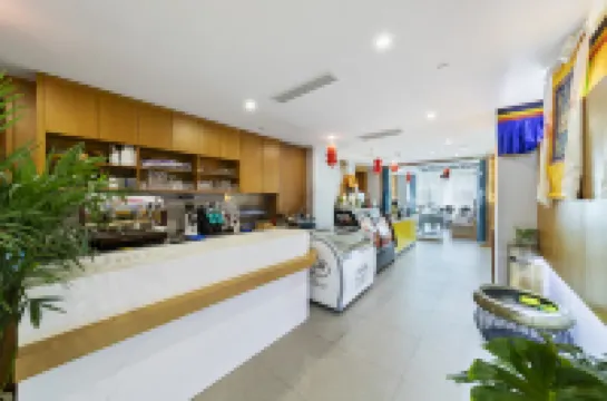 チベット自治区ホテル貴賓樓（羅布林卡）