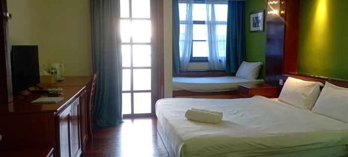 Alpine LXPD Water Chalet Hotels in Port Dickson