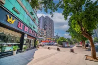 Fengdu Riverside Holiday Inn