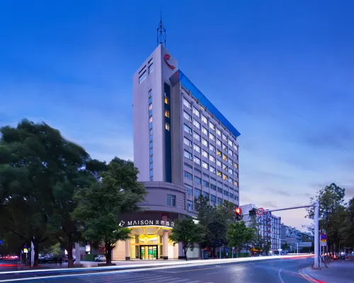 MAISON Hotel (Wanda Plaza, Changde Railway Station, Changde) โรงแรมในฉางเต๋อ