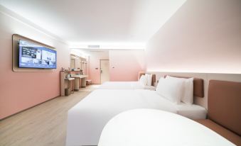 HanTing Hotel (Taonan Zhubang Wanchengguangchang Plaza)
