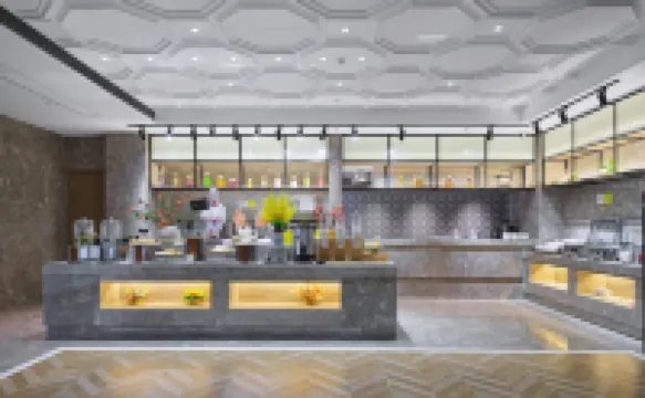 Vienna International Hotel (Changning Yizhongxin Plaza)
