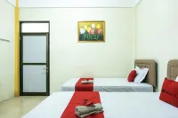 RedDoorz @ Gatot Subroto Ende Hotels in Ende