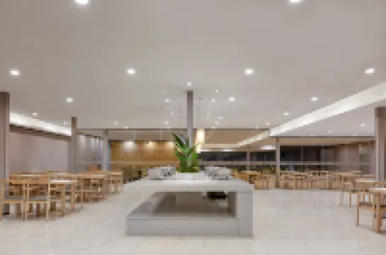 YueYun Hotel (Guangzhou Baiyun International Airport)