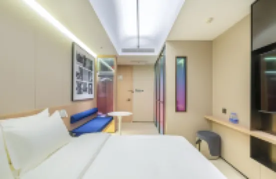Nanyang WeShang Select Hotel (Jianshe West Road Railway Station Branch)