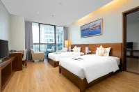 Grand Tourane Hotel Da Nang - ติดทะเล