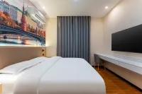 Floral Hotel · Xiangyi Hotel - pemandangan pegunungan