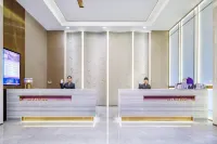 Lavande Hotel (Hanzhong Central Plaza High Speed Railway Station) - parkir