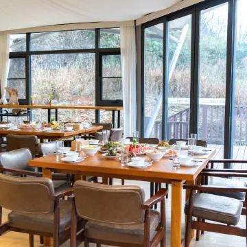 Peak Congye Luxury Tent Hotel