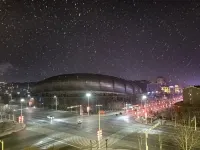 Saishang Qinyuan Village Business Hotel