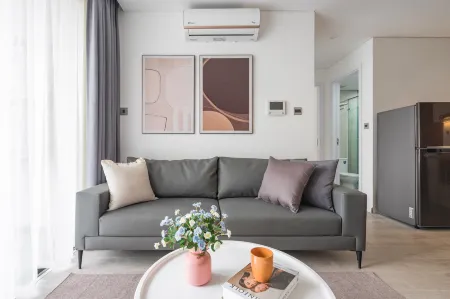 HMH - Vinhomes D'capitale - Tranquil Waters Apartment in Ha Noi