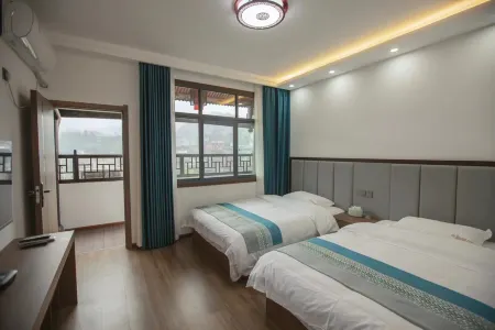 Attraction Zhong Inn (Biancheng Chayu Scenic Area)