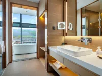 Lavande Hotel Xiangyuan East Lake Branch