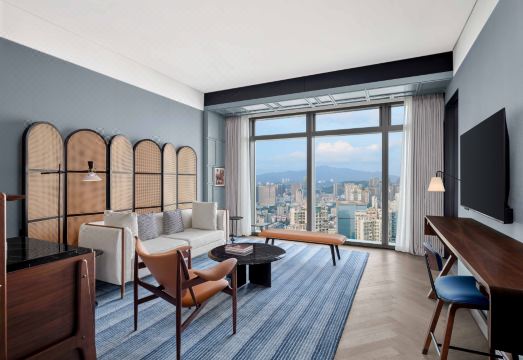 르 메르디앙 다이닝 공간