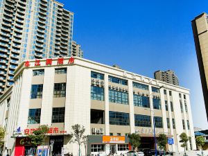 Jianglan Hotel (Xiaogan East Railway Station Wuyue Branch)