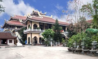 Phuong Nam Luxury Hotel Long Bien