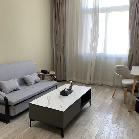 Home Inn Business Hotel (Xuzhou Pei County Investment International Branch)