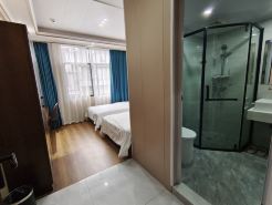 Siqin Homestay (Enshi Railway Station Airport)