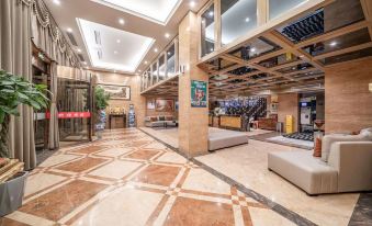 Longquan Shuicheng Hotel